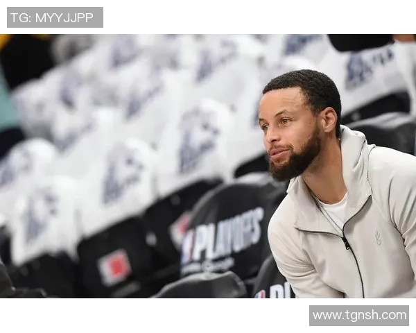 库里狂飙再砍40分生涯第72次40加追平杜兰特并列NBA历史第九